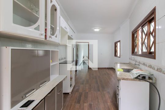 Cozinha de casa à venda com 4 quartos, 194m² em Jardim Leila, Guarulhos
