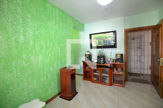 Sala de apartamento para alugar com 2 quartos, 48m² em Cristal, Porto Alegre