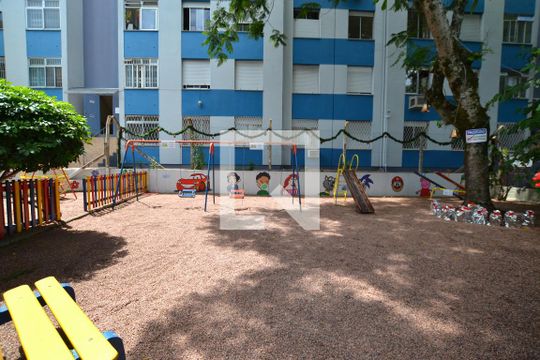 Área comum de apartamento para alugar com 2 quartos, 48m² em Cristal, Porto Alegre