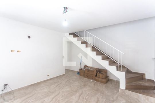 Sala de estar de casa para alugar com 2 quartos, 120m² em Centro, São Bernardo do Campo