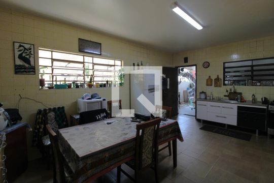 Cozinha de casa à venda com 3 quartos, 121m² em Jardim Santa Cruz (campo Grande), São Paulo