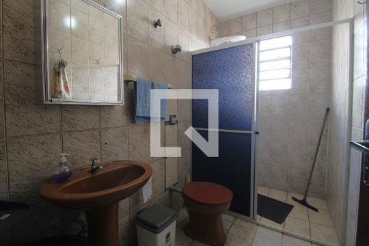 Banheiro de casa à venda com 3 quartos, 121m² em Jardim Santa Cruz (campo Grande), São Paulo