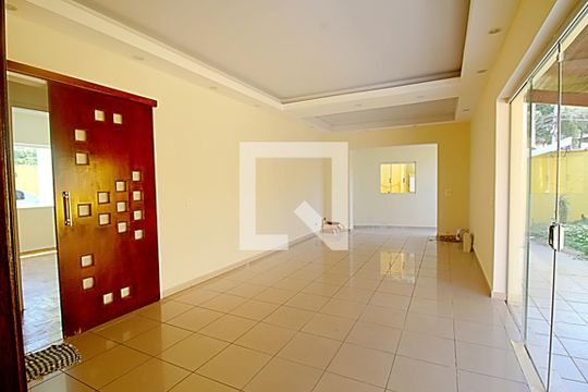 Casa para alugar com 3 quartos, 250m² em Super Quadra Morumbi, São Paulo