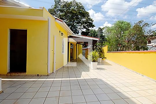 Quintal de casa para alugar com 3 quartos, 250m² em Super Quadra Morumbi, São Paulo