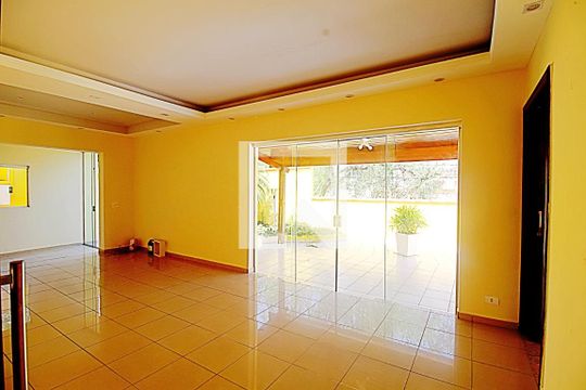 Sala de casa para alugar com 3 quartos, 250m² em Super Quadra Morumbi, São Paulo