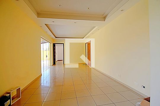 Sala de casa para alugar com 3 quartos, 250m² em Super Quadra Morumbi, São Paulo