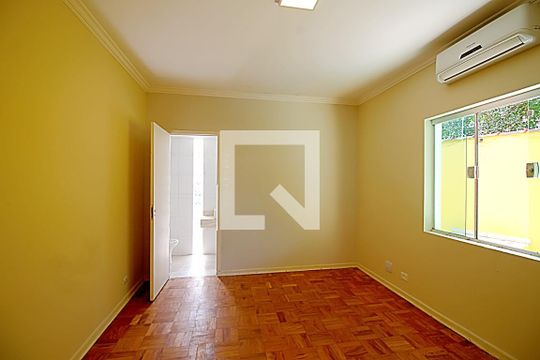 Suíte 1  de casa para alugar com 3 quartos, 250m² em Super Quadra Morumbi, São Paulo
