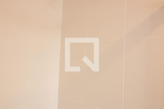 Banheiro de apartamento para alugar com 1 quarto, 27m² em Butantã, São Paulo