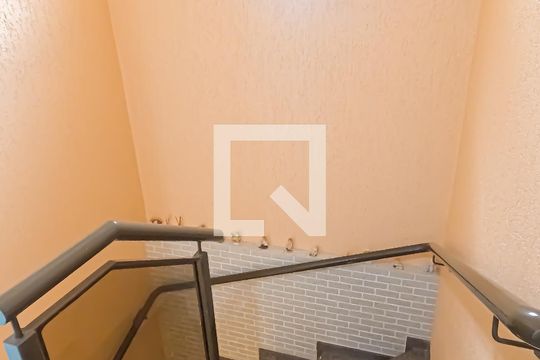 Corredor de casa à venda com 3 quartos, 175m² em Gopouva, Guarulhos