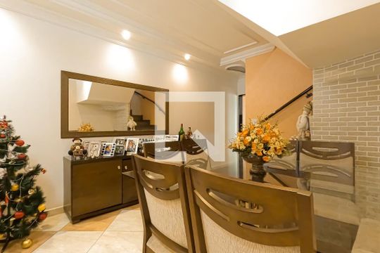 Sala de casa à venda com 3 quartos, 175m² em Gopouva, Guarulhos