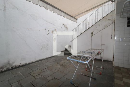 Área de Serviço de casa à venda com 4 quartos, 143m² em Vila Nova Conceição, São Paulo