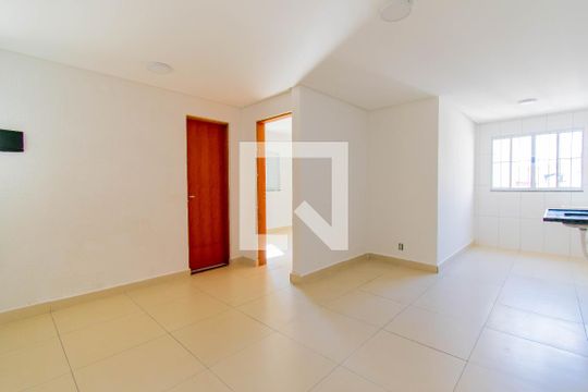 Apartamento para alugar com 1 quarto, 34m² em Jardim Dona Sinhá, São Paulo