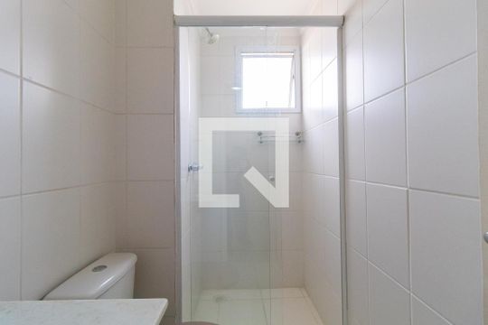 Banheiro de apartamento para alugar com 2 quartos, 68m² em Jaguaré, São Paulo