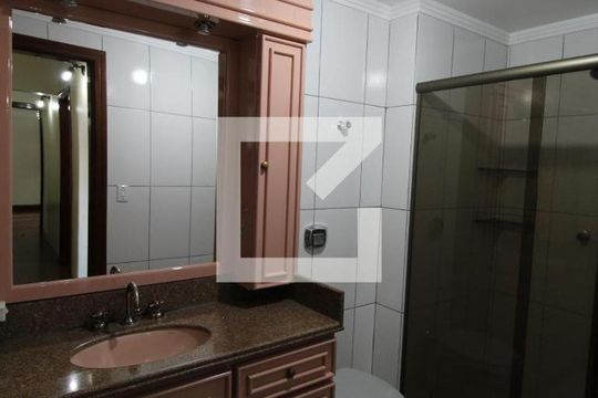 Banheiro - torneira de apartamento à venda com 3 quartos, 100m² em Centro, Canoas