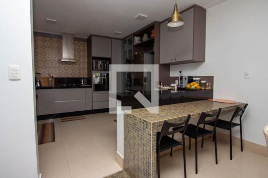 Cozinha - Armários de casa de condomínio à venda com 4 quartos, 199m² em Medeiros, Jundiaí
