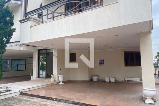 Garagem de casa de condomínio à venda com 4 quartos, 954m² em Alphaville, Santana de Parnaíba
