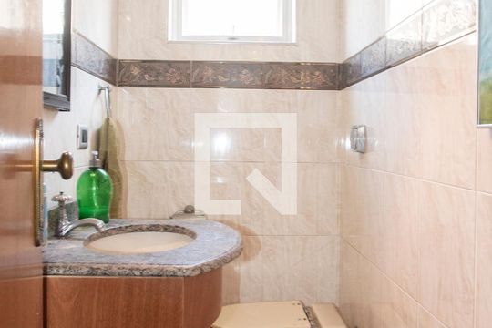 Lavabo de casa para alugar com 4 quartos, 300m² em Mirandópolis, São Paulo