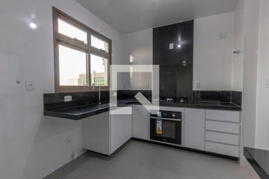 Cozinha de apartamento à venda com 3 quartos, 87m² em São Pedro, Belo Horizonte