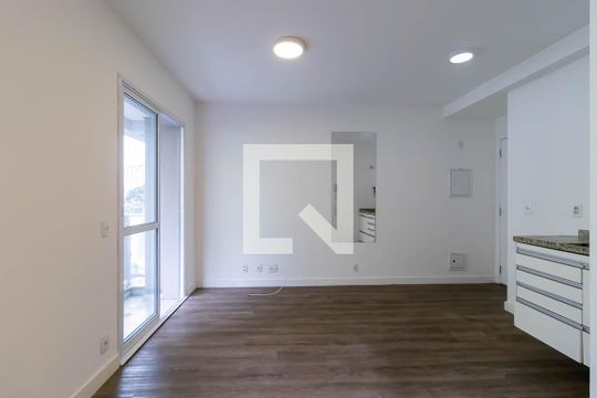 Sala/Quarto de kitnet/studio à venda com 1 quarto, 25m² em Aclimação, São Paulo