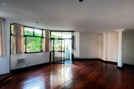 Sala  de apartamento para alugar com 3 quartos, 158m² em Pompéia, Santos