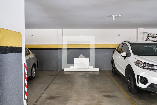 Garagem de apartamento à venda com 4 quartos, 185m² em Santo Agostinho, Belo Horizonte