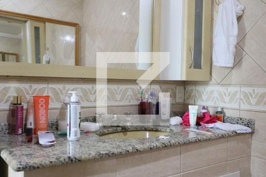 Banheiro da Suíte de casa à venda com 4 quartos, 256m² em Ingleses do Rio Vermelho, Florianópolis