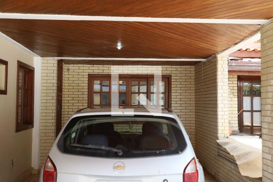 Garagem de casa à venda com 4 quartos, 256m² em Ingleses do Rio Vermelho, Florianópolis