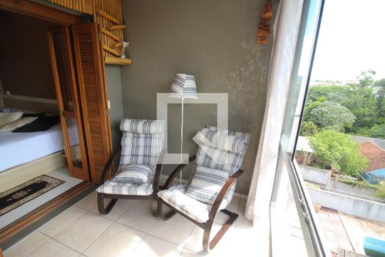 Sacada do Quarto Suíte de casa de condomínio à venda com 3 quartos, 263m² em Campo Novo, Porto Alegre