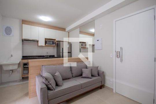 Sala de apartamento para alugar com 1 quarto, 32m² em Centro, Osasco