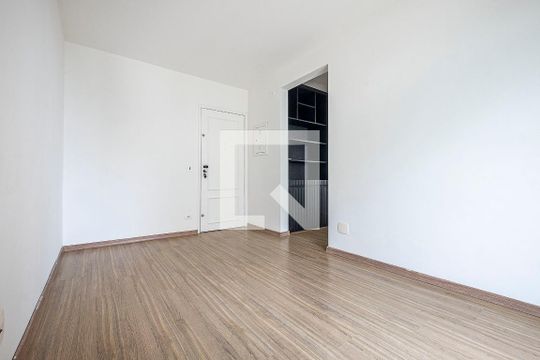 Sala de apartamento à venda com 1 quarto, 40m² em Paraíso, São Paulo
