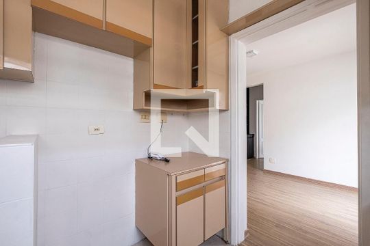 Cozinha de apartamento à venda com 1 quarto, 40m² em Paraíso, São Paulo