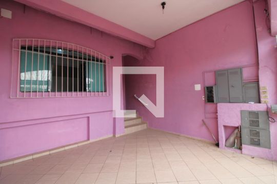 Garagem de casa para alugar com 2 quartos, 90m² em Jardim Santa Cruz (campo Grande), São Paulo