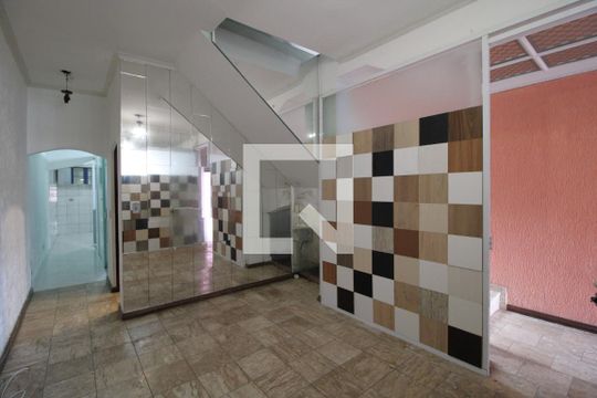 Casa para alugar com 2 quartos, 90m² em Jardim Santa Cruz (campo Grande), São Paulo