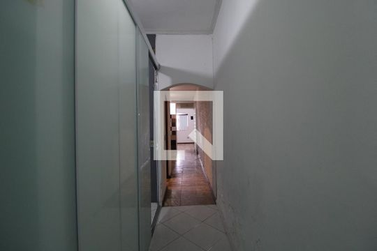 Corredor de casa para alugar com 2 quartos, 90m² em Jardim Santa Cruz (campo Grande), São Paulo