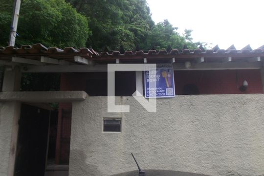 Fachada de casa à venda com 4 quartos, 1609m² em Engenho Novo, Rio de Janeiro