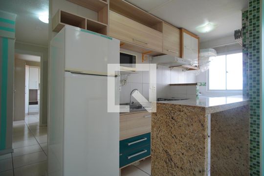 Cozinha  de apartamento à venda com 2 quartos, 43m² em Sarandi, Porto Alegre