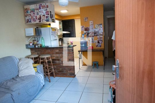 Apartamento à venda com 2 quartos, 65m² em Duque de Caxias, São Leopoldo