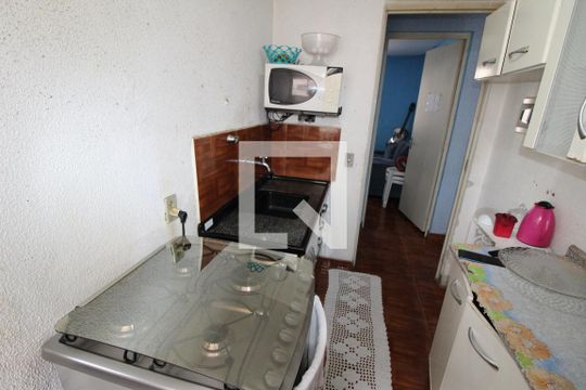 Cozinha de apartamento à venda com 2 quartos, 42m² em Conjunto Promorar Sapopemba, São Paulo