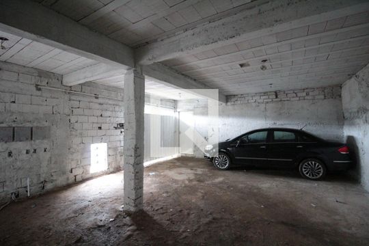 Garagem de casa para alugar com 2 quartos, 54m² em Mantiqueira, Belo Horizonte
