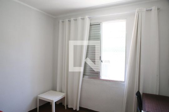 Quarto 1 de apartamento para alugar com 2 quartos, 48m² em Vila Assuncao, Praia Grande