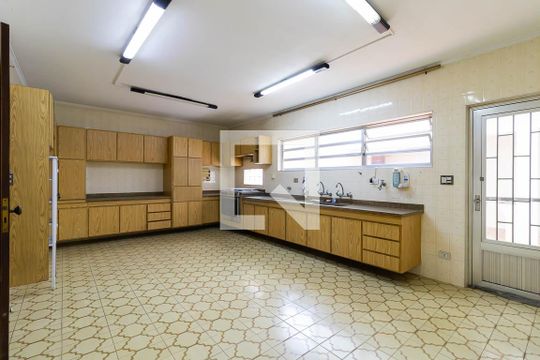 Cozinha de casa à venda com 4 quartos, 291m² em Jardim Patente Novo, São Paulo