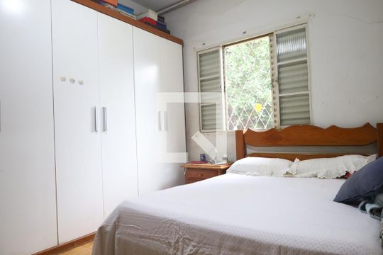 Quarto de casa à venda com 2 quartos, 167m² em Cinquentenario, Belo Horizonte