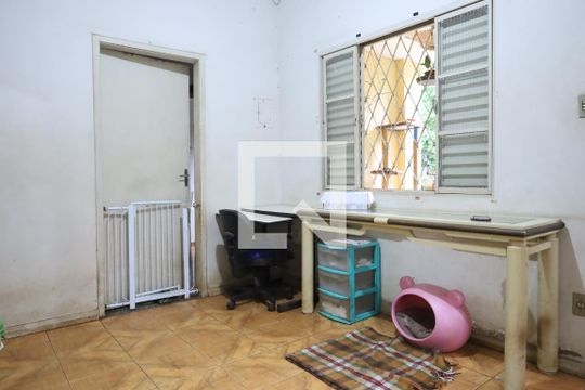 Sala de casa à venda com 2 quartos, 167m² em Cinquentenario, Belo Horizonte