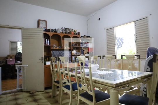 Casa à venda com 2 quartos, 167m² em Cinquentenario, Belo Horizonte