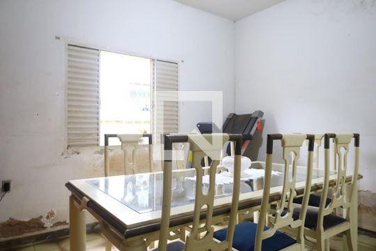 Sala de casa à venda com 2 quartos, 167m² em Cinquentenario, Belo Horizonte