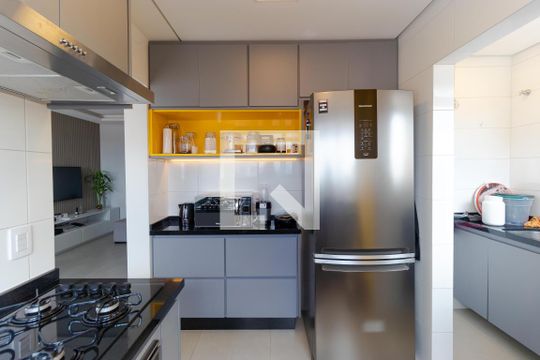 Cozinha de apartamento para alugar com 2 quartos, 75m² em Parque Industrial, Campinas