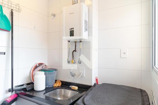 Área de Serviço de apartamento para alugar com 2 quartos, 75m² em Parque Industrial, Campinas