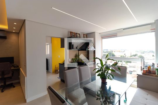 Salas de apartamento para alugar com 2 quartos, 75m² em Parque Industrial, Campinas