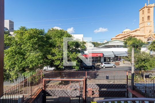 Vista da Sala de casa à venda com 5 quartos, 331m² em Santo Antônio, Porto Alegre