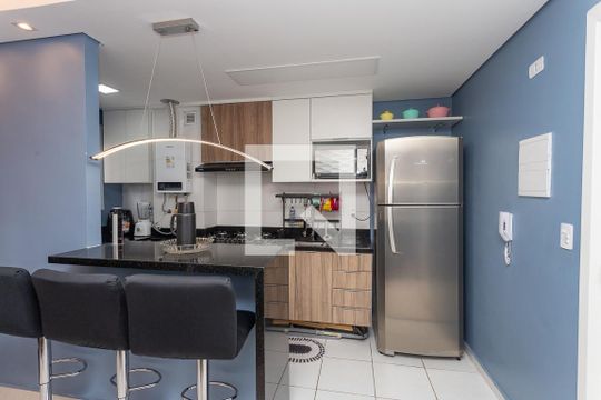 Cozinha de apartamento à venda com 2 quartos, 43m² em Piraporinha, Diadema